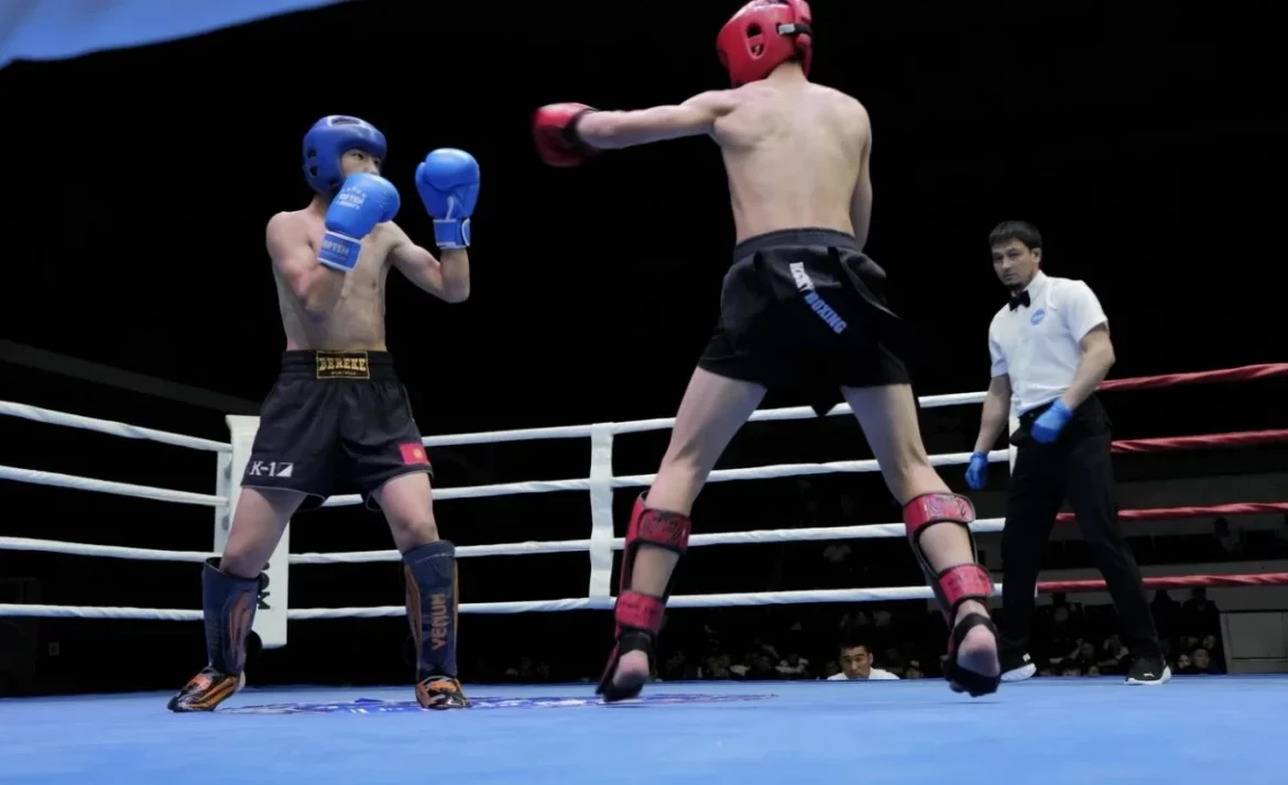 Кикбоксинг боюнча чемпионат башталды